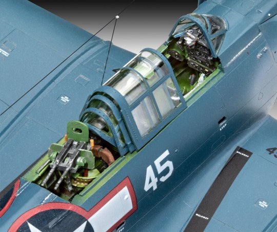 1:48 SBD-5 Dauntless Navyfighter