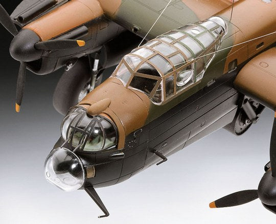 1:72 Lancaster B.III Dambst