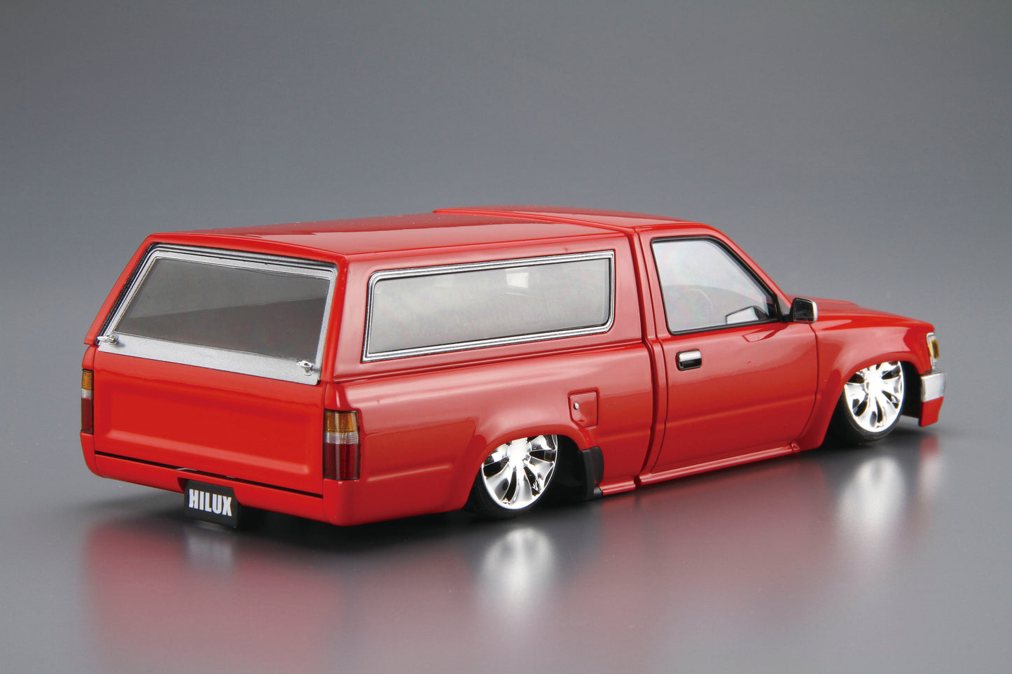 Aoshima 1/24 YN86 Hilux NEW OLD SCHOOL '95 (Toyota)