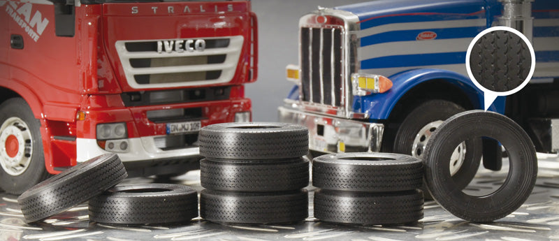 1:24 TRUCK RUBBER TYRES (8x)