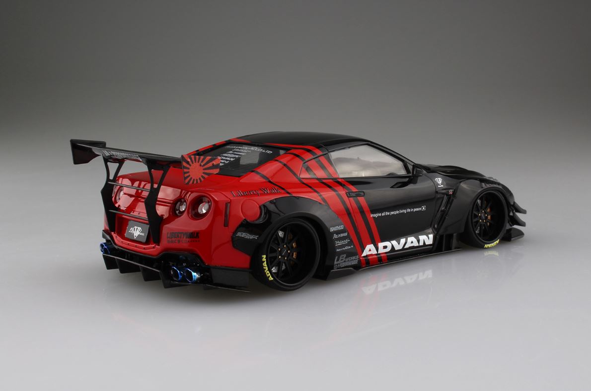 Aoshima 1/24 LB Works R35 GT-R type 2 Ver.2