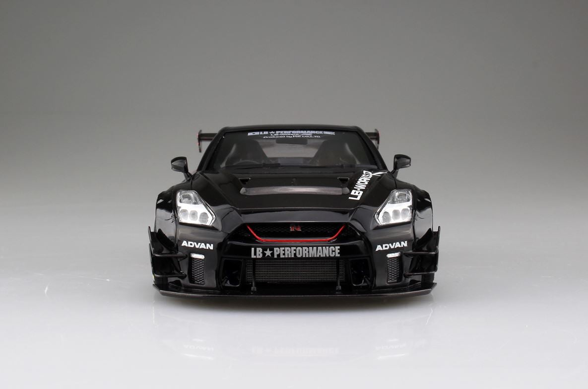 Aoshima 1/24 LB Works R35 GT-R type 2 Ver.2