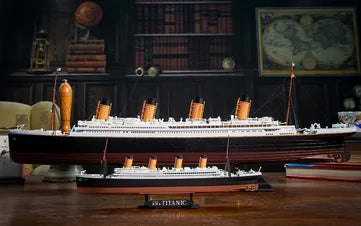 1:400 RMS Titanic - Large Set