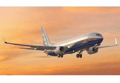 REVELL 1:288 Model Set Boeing 737-800