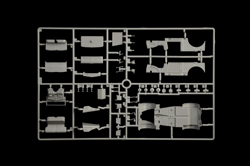 1:35 FIAT 508 CM "COLONIALE" WITH CREW