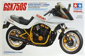 Tamiya | No. 14034 | 1:12 Suzuki GSX750S new KATANA