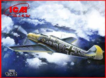 ICM72135   —  1/72 WWII German Messerschmitt Bf109E7/B Fighter/Bomber