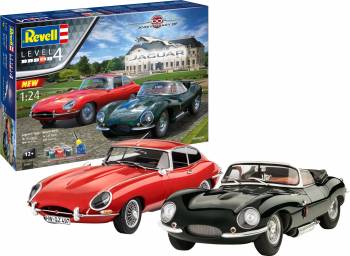 RVG5667   —  1/24 Gift Set Jaguar 100th Anniversary