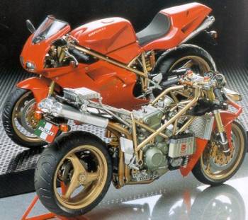 TAM14068   —  1/12 Ducati 916