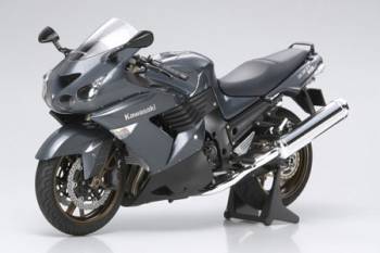 TAM14111   —  1/12 Kawasaki ZZR 1400